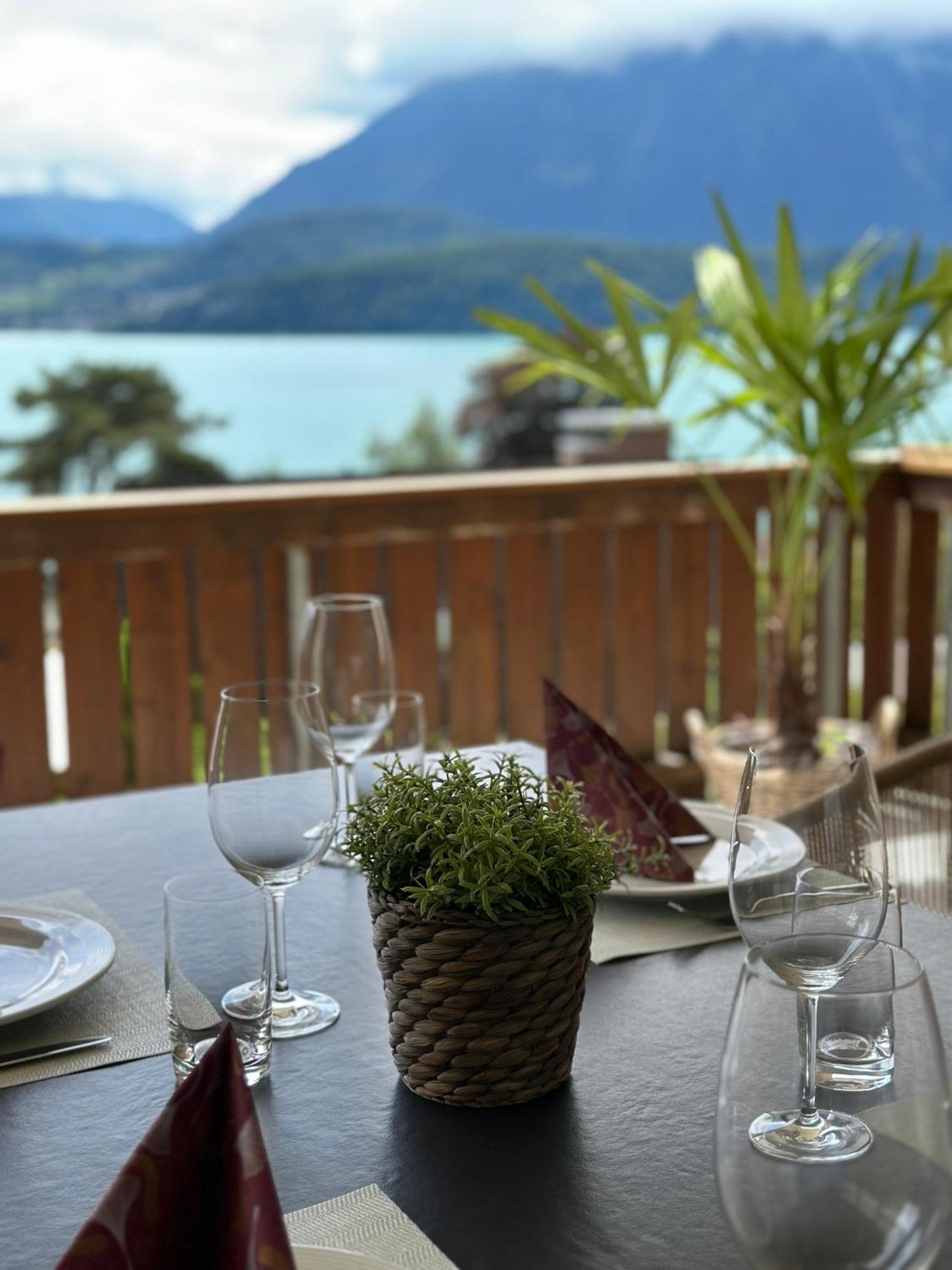 Apartamento The Bluemlisalp, A Private Flat With The Of Thun View